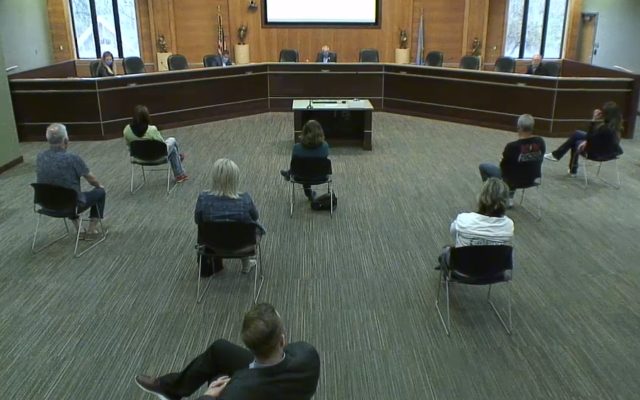 Brookings City Council amends emergency ordinance to allow businesses to reopen